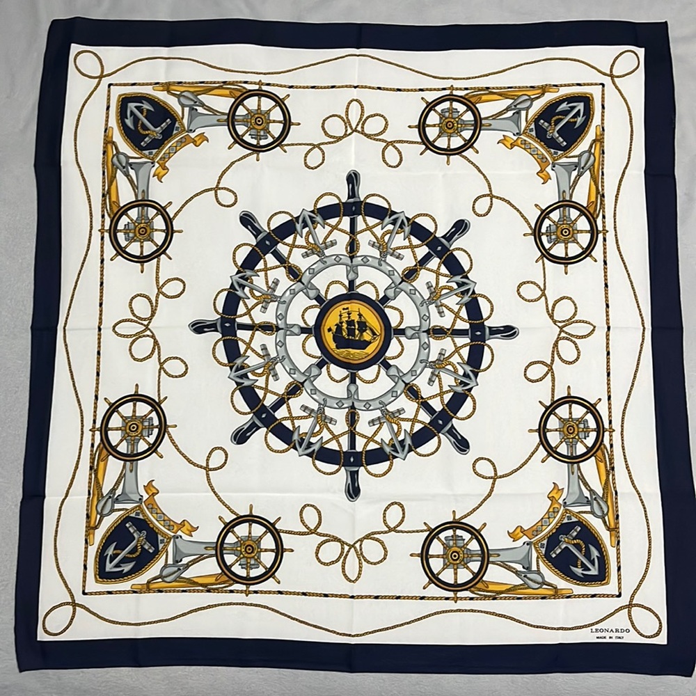 Leonardo vintage 30x30” nautical themed scarf